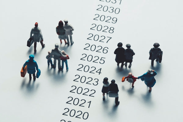 "Navigating Time: Unraveling the Difference between Chronological and Epigenetic Age."